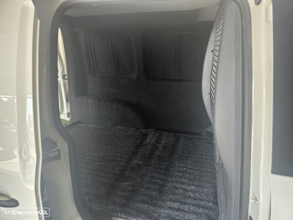 VW CADDY 1.6 TDi - 10