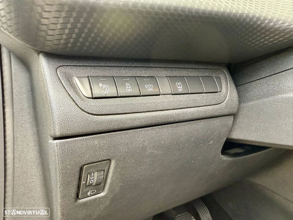 Peugeot 2008 e-HDi FAP 92 STOP & START Style - 21