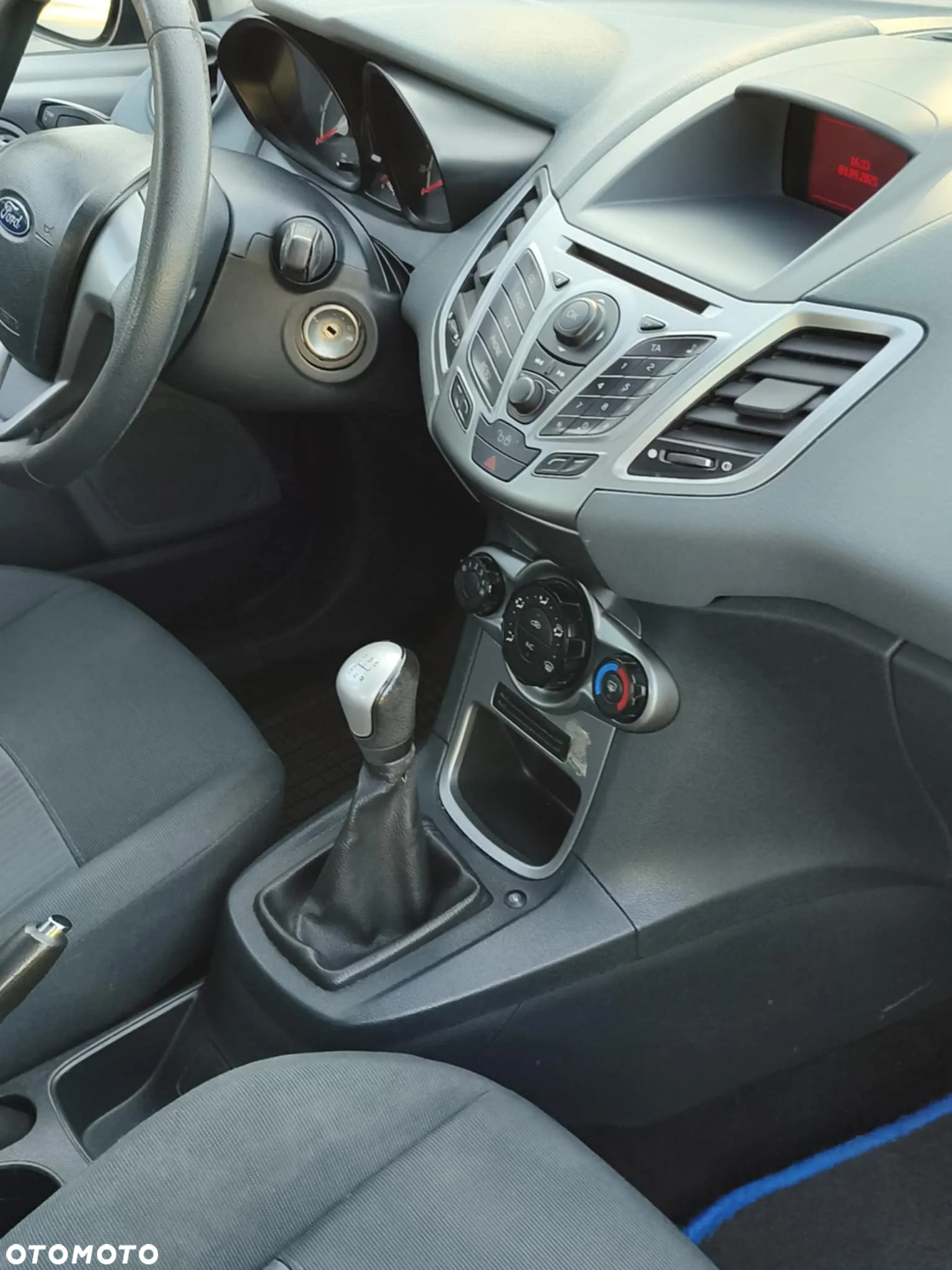 Ford Fiesta - 10