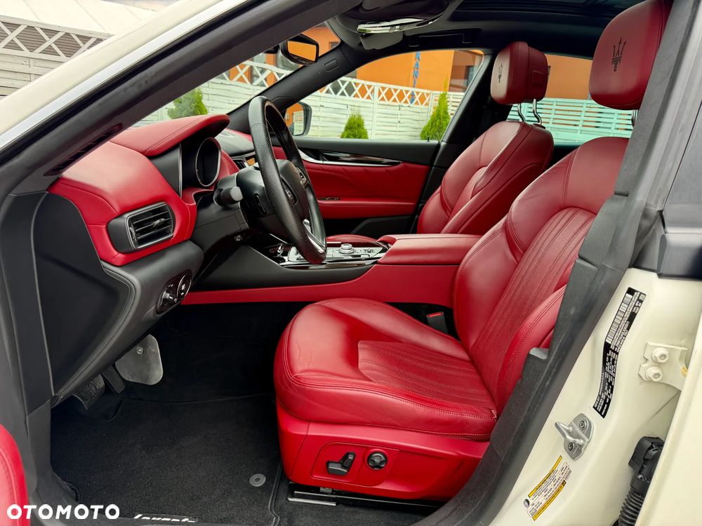Maserati Levante S Q4 - 8