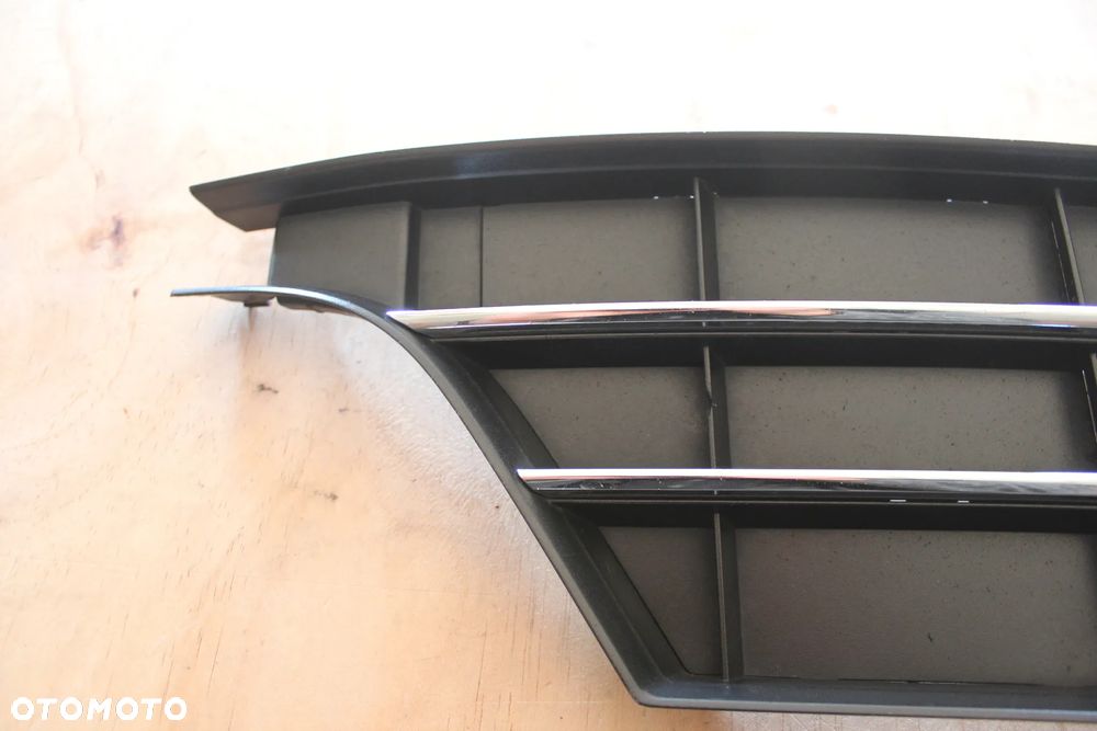 KRATKA ZDERZAKA PRAWA AUDI A7 C7 4G8807682J 2015 - 7