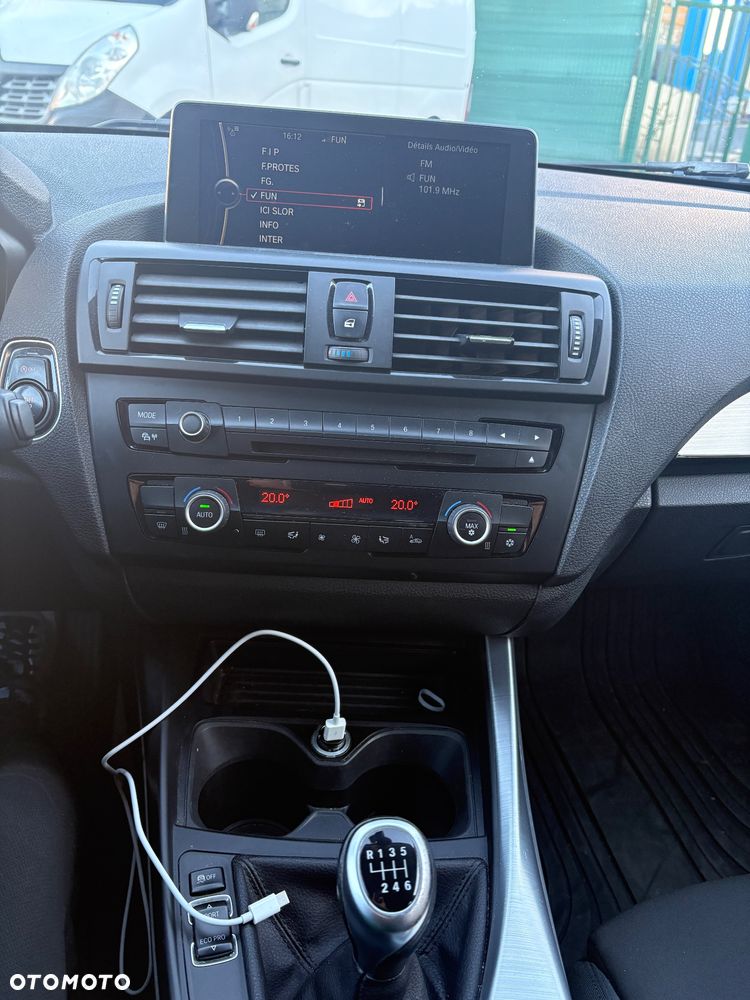 BMW Seria 1 118d Sport Line - 7