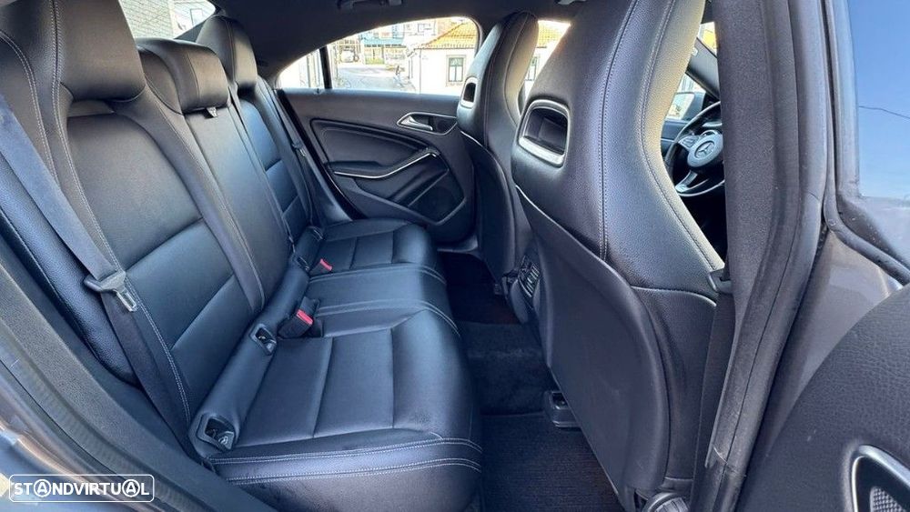 Mercedes-Benz CLA 180 - 19
