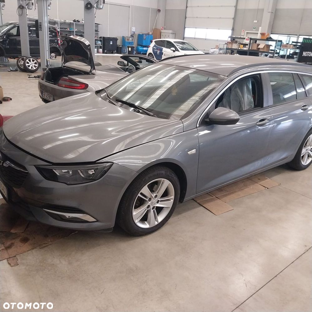 Opel Insignia 1.6 CDTI Cosmo S&S - 1
