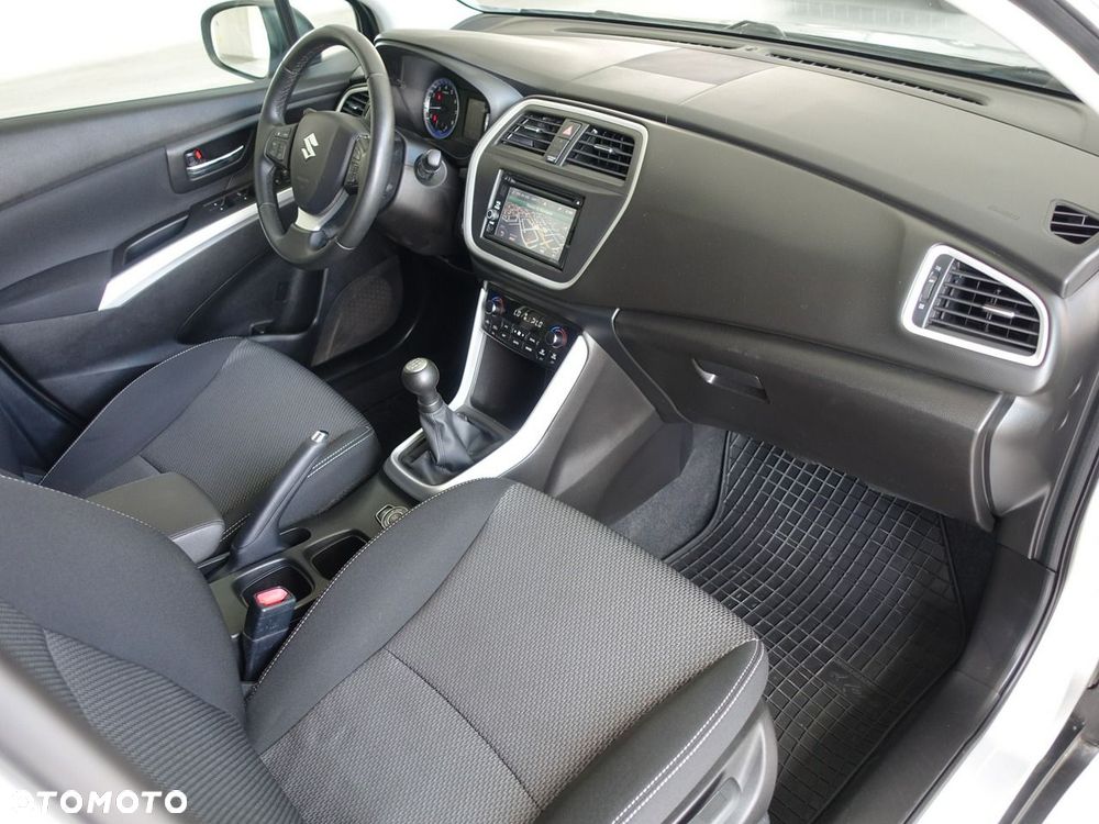 Suzuki SX4 S-Cross 1.6 Premium Plus 4WD - 19