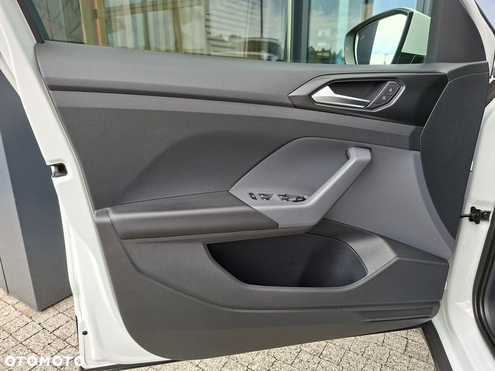 Volkswagen T-Cross - 10