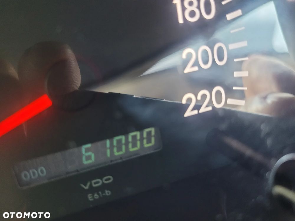 Toyota Corolla - 8