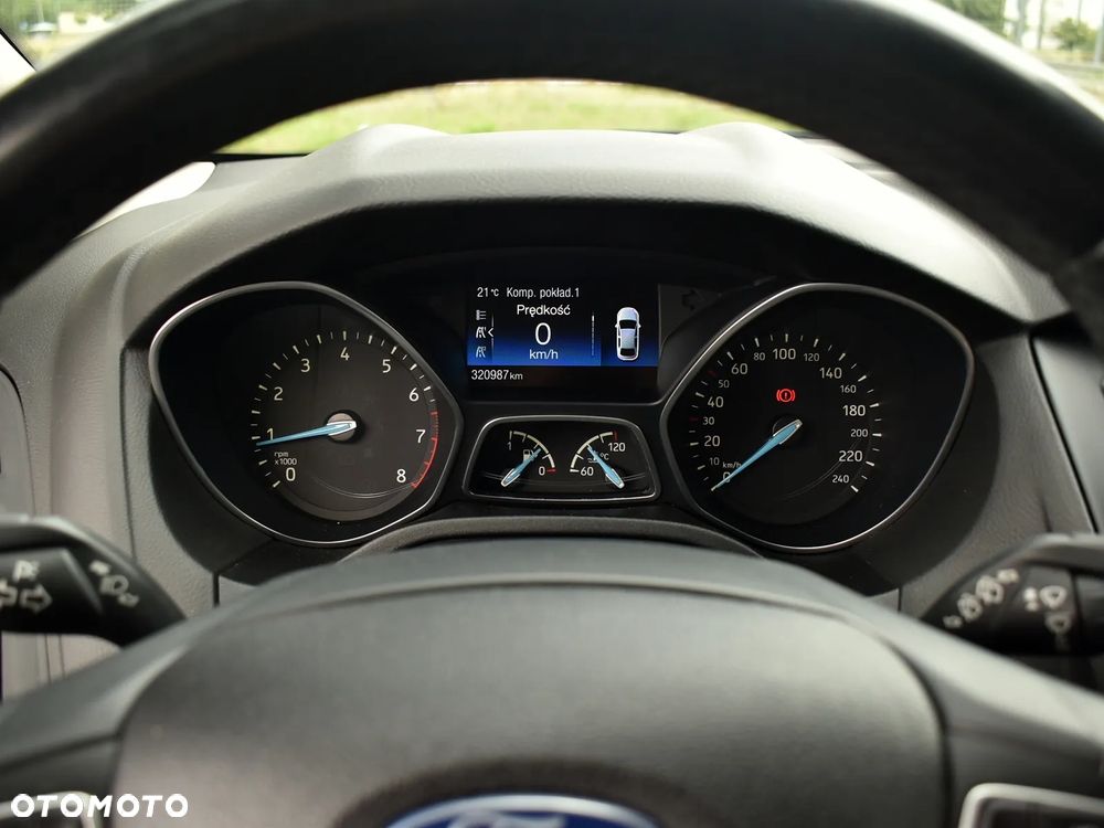 Ford Focus 1.6 Trend - 18