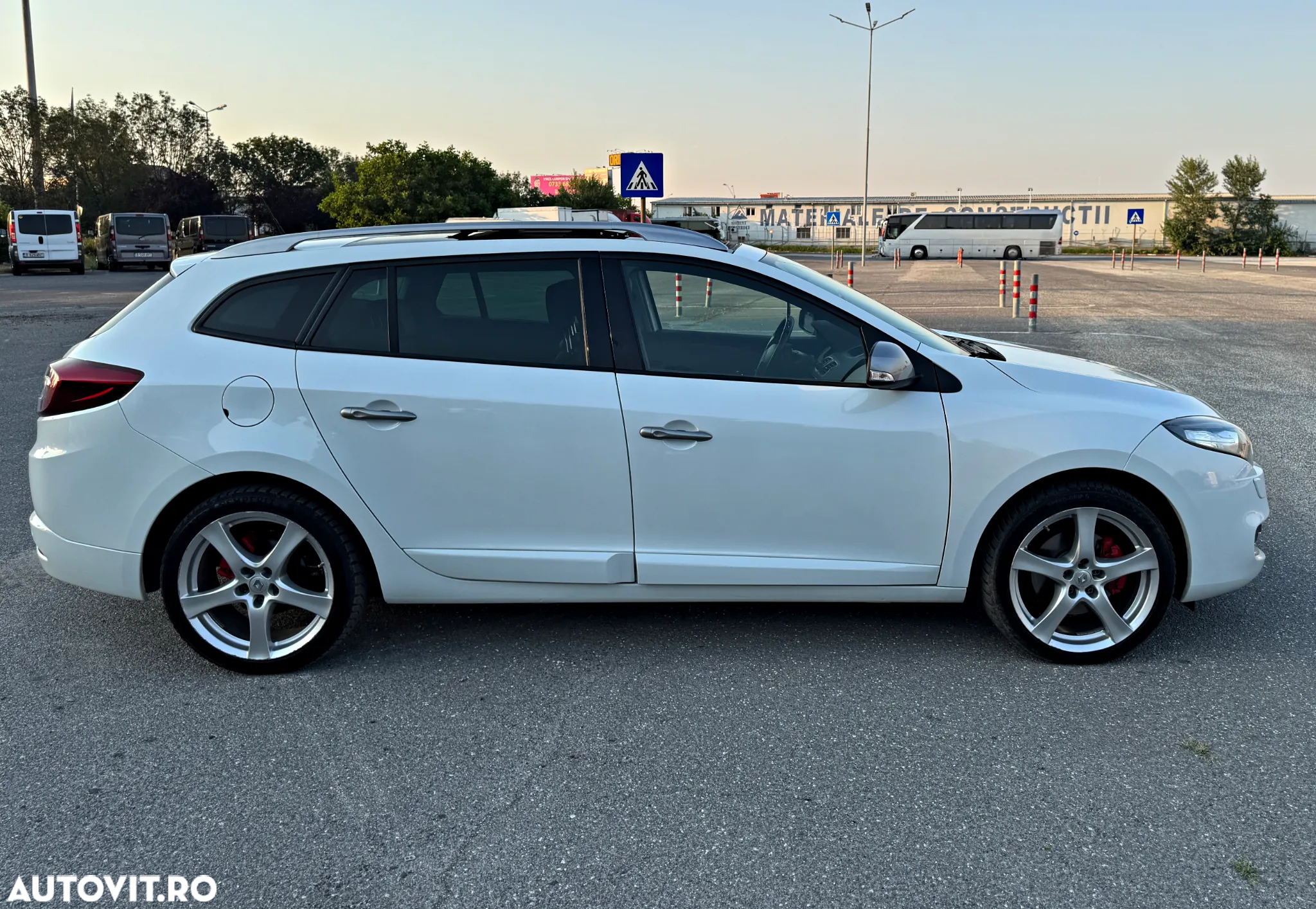 Renault Megane Grandtour TCe 190 Start & Stop GT - 8