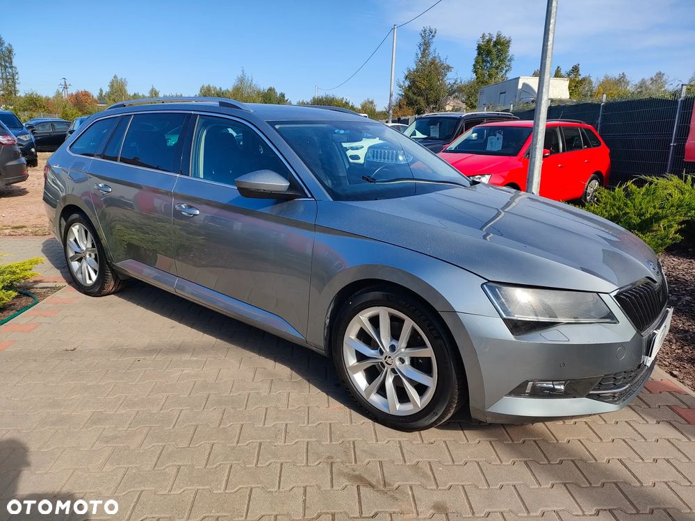 Skoda Superb 2.0 TDI DSG Premium Edition - 2