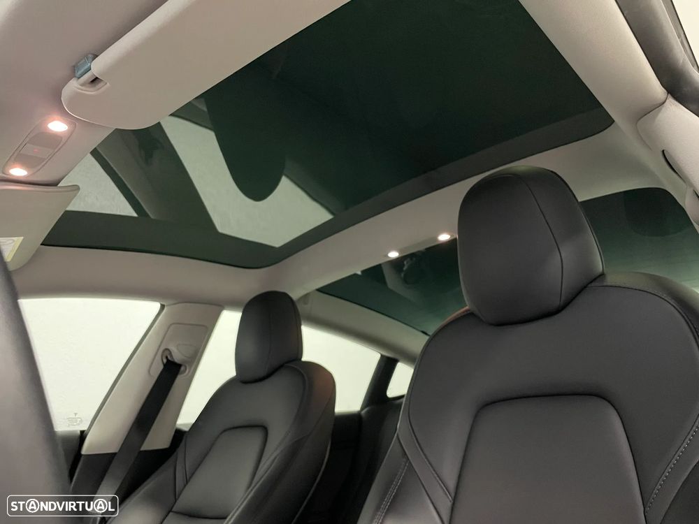 Tesla Model 3 Long Range Tração Traseira - 12