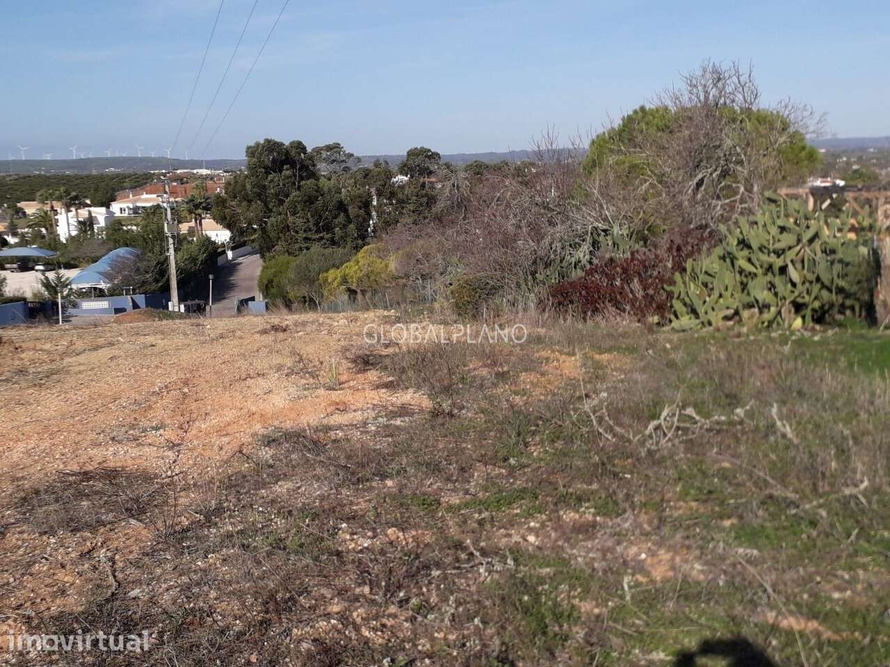 Lote de Terreno com viabilidade de construção em Ferrel, Luz, Lagos - Grande imagem: 2/12