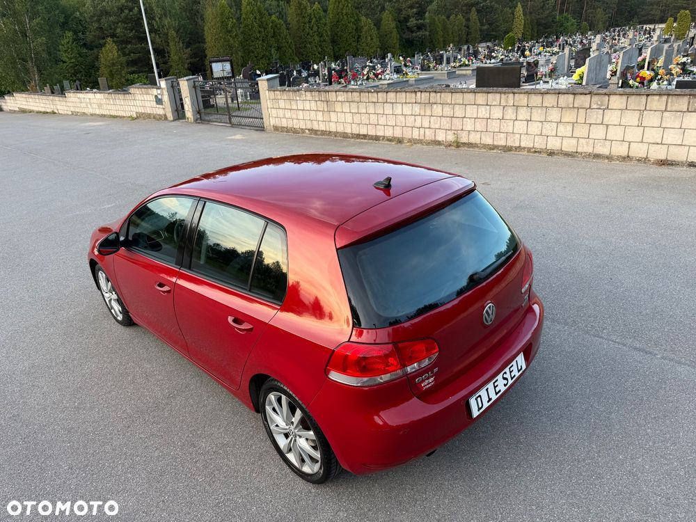 Volkswagen Golf 1.6 TDI BlueMot Comfortline - 11
