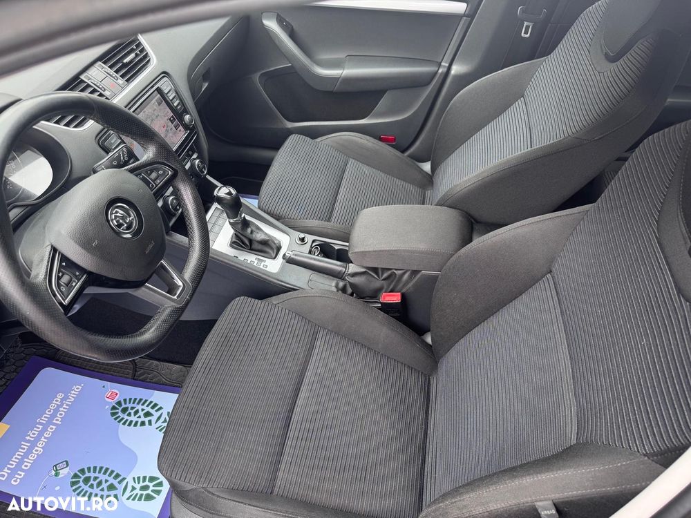 Skoda Octavia 1.6 TDI DSG Style - 17