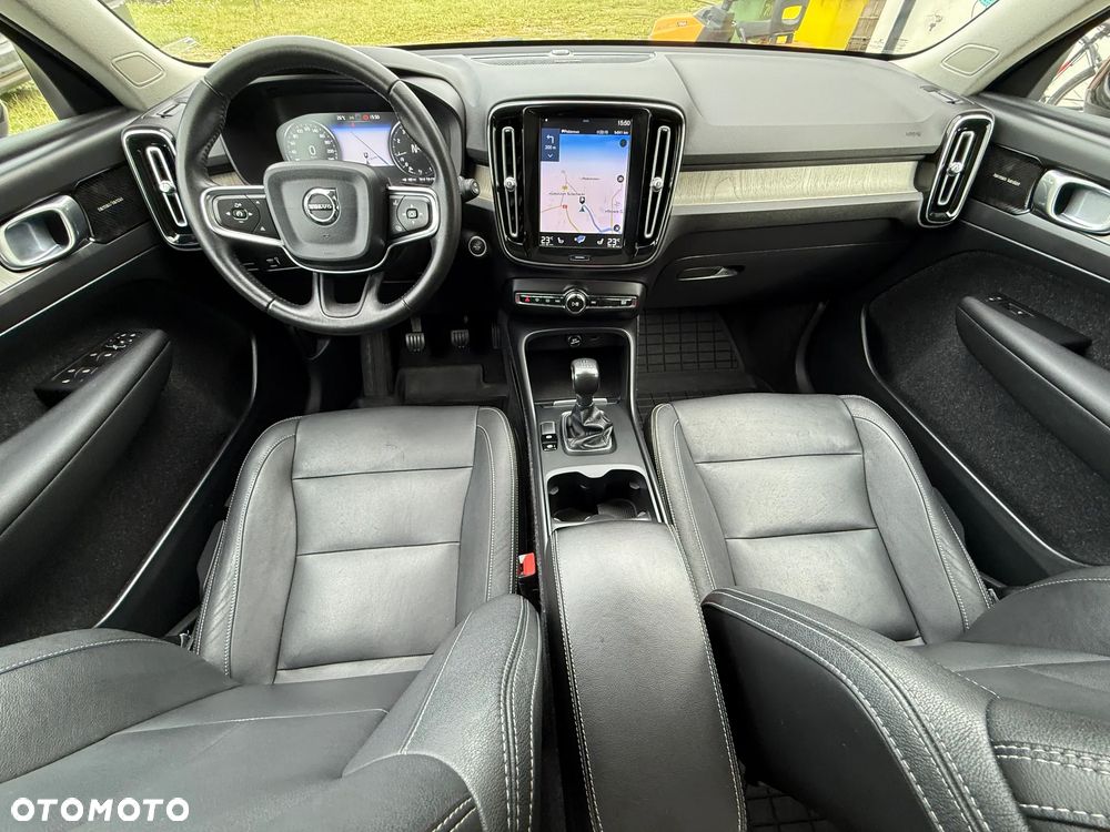 Volvo XC 40 T3 Inscription - 28