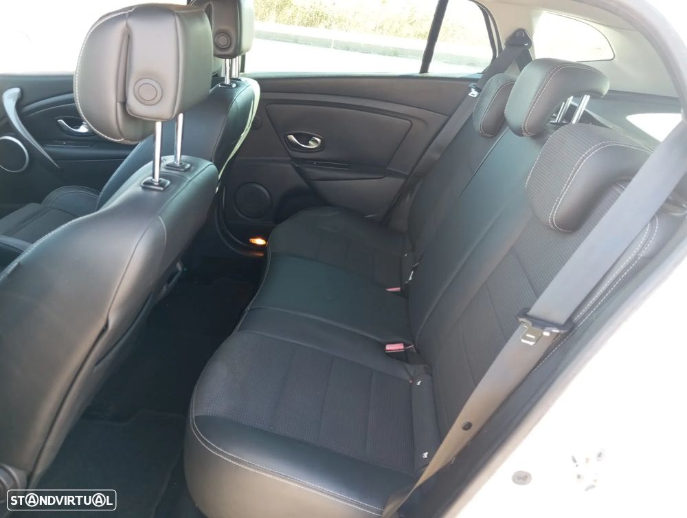 Renault Mégane Sport Tourer 1.5 dCi GT Line EDC - 37