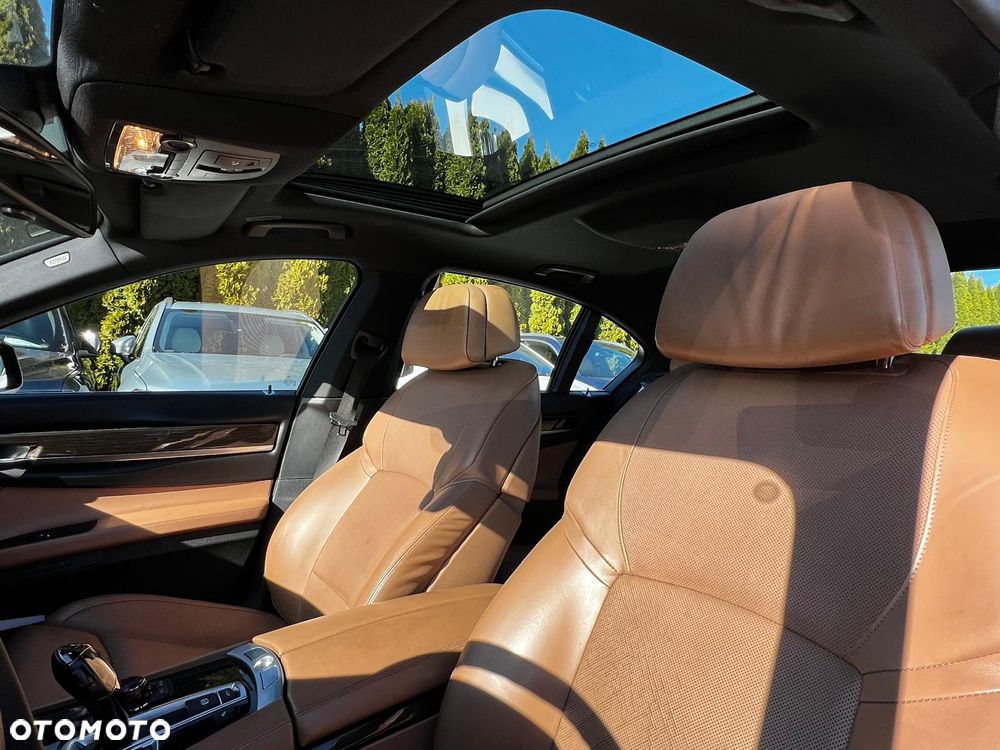 BMW Seria 7 730d - 16