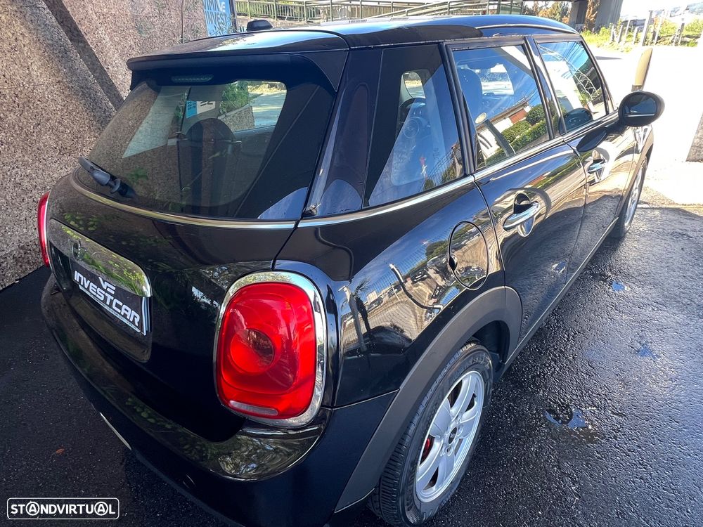 MINI 5 Portas Cooper D - 11