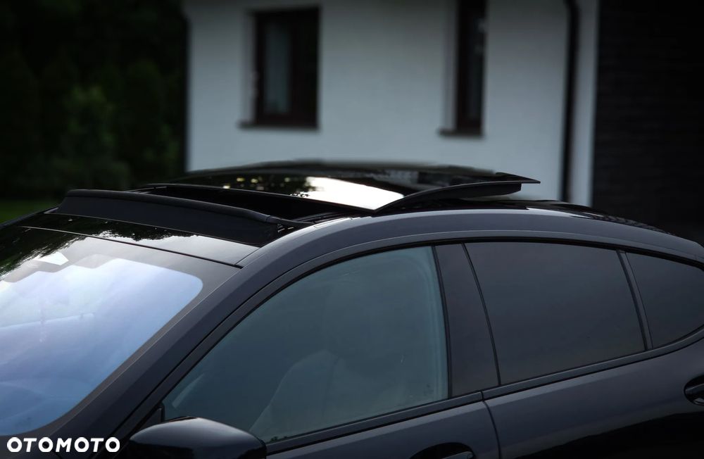 BMW Seria 8 840i - 35