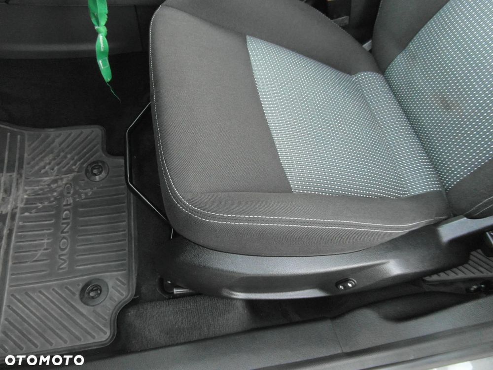 Ford Mondeo 2.0 Trend X - 19
