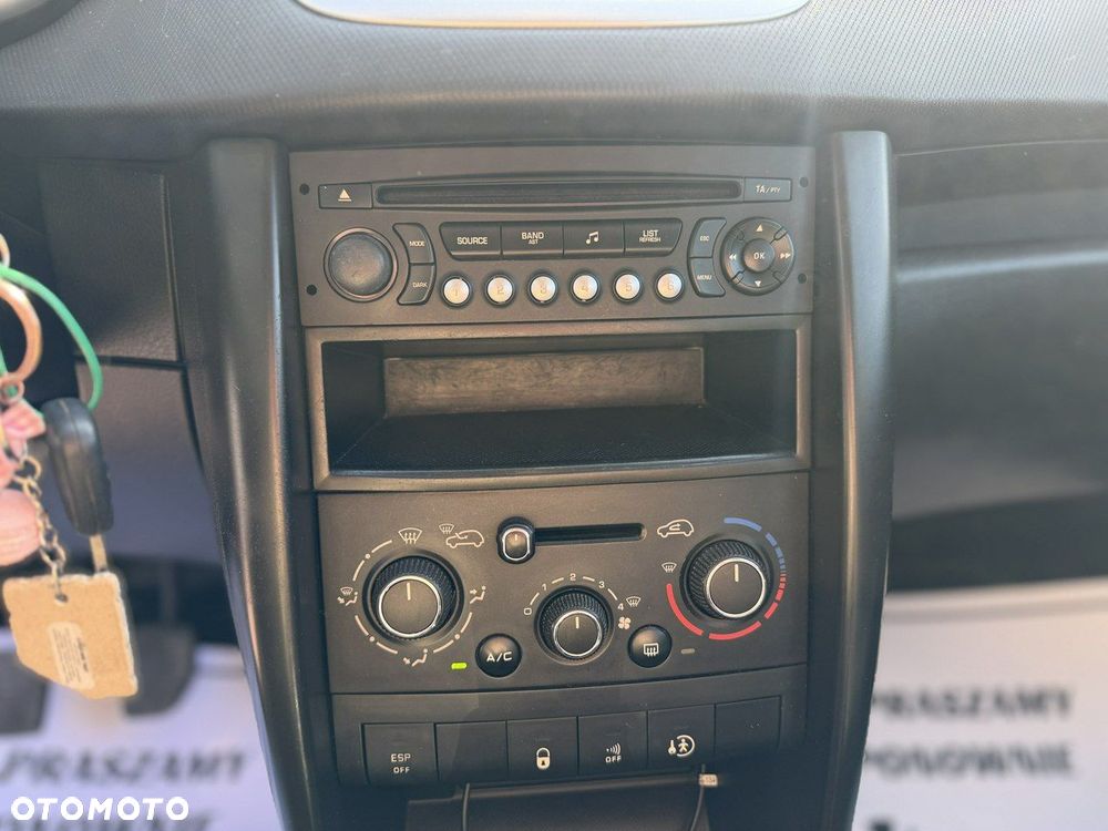 Peugeot 207 1.4 Trendy - 19