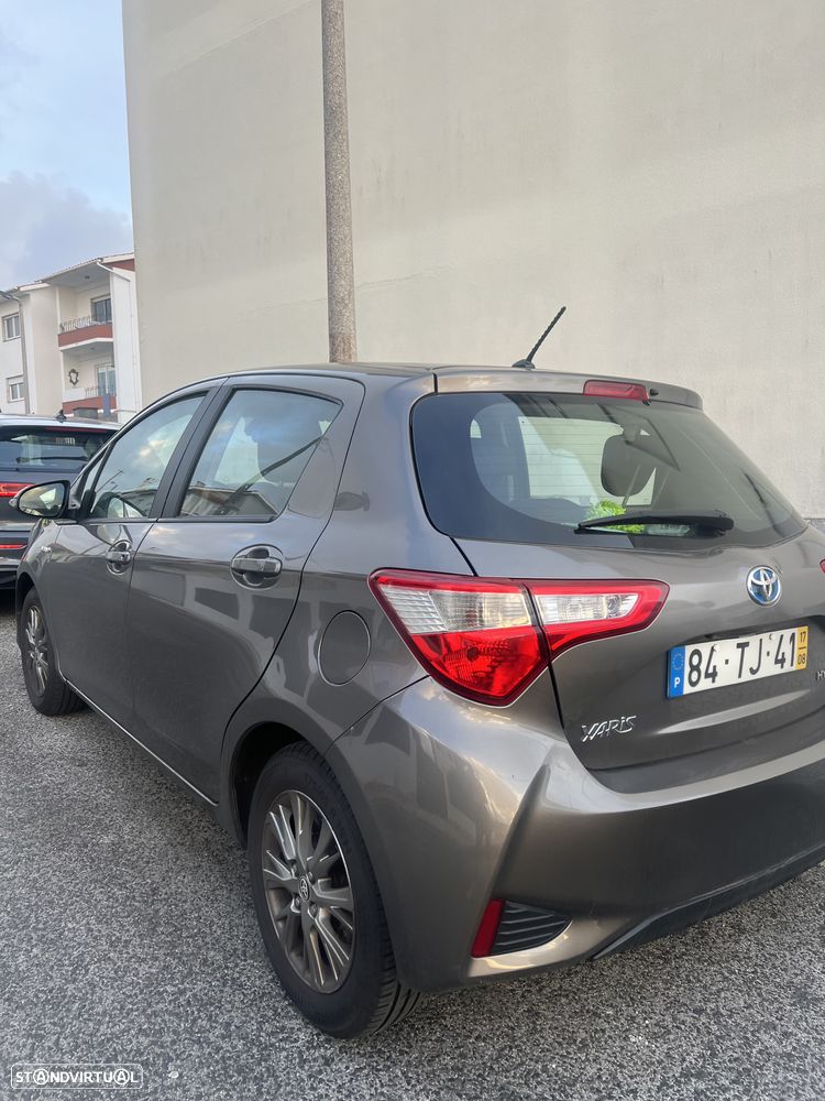 Toyota Yaris 1.5 HSD Exclusive - 2