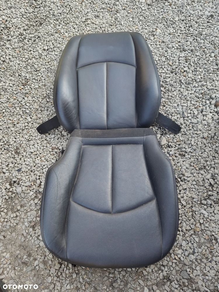 MERCEDES W211 Lift FOTEL Prawy Czarny Pełna Skóra - 1