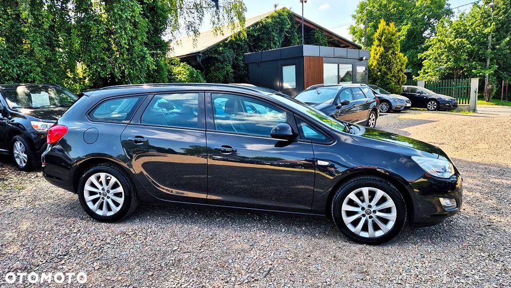 Opel Astra 1.4 Turbo - 11