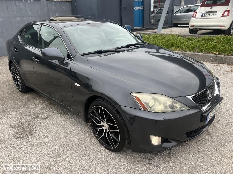 Lexus IS 220 d Luxury 46 - 3