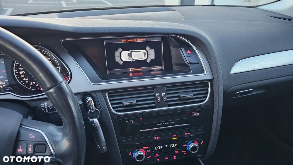 Audi A4 Avant 2.0 TDI DPF clean diesel quattro S tronic S line Sportpaket - 26