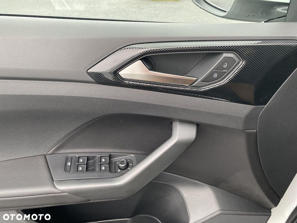 Volkswagen T-Cross - 29