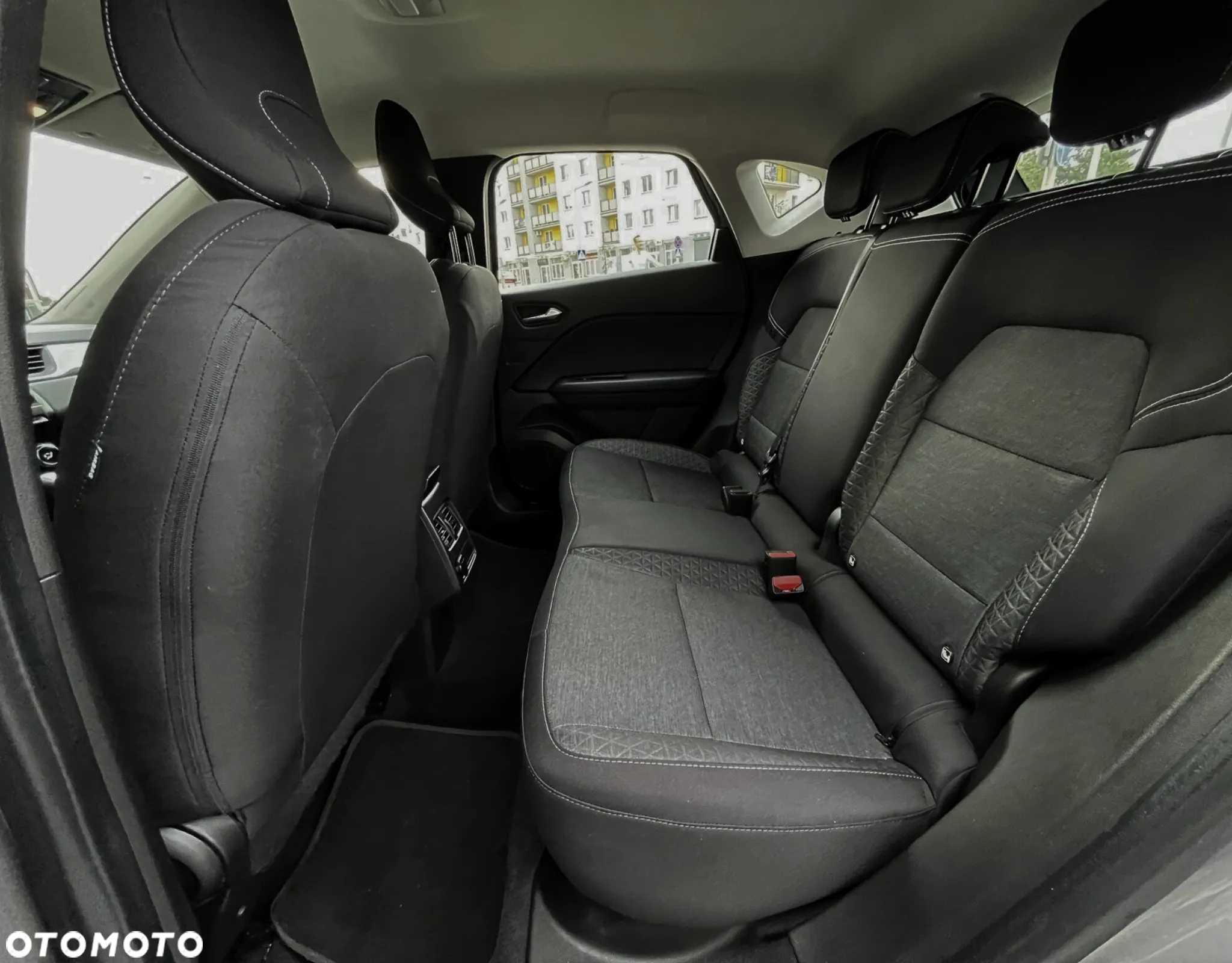 Renault Captur 1.6 E-TECH Full Hybrid 145 Techno - 30