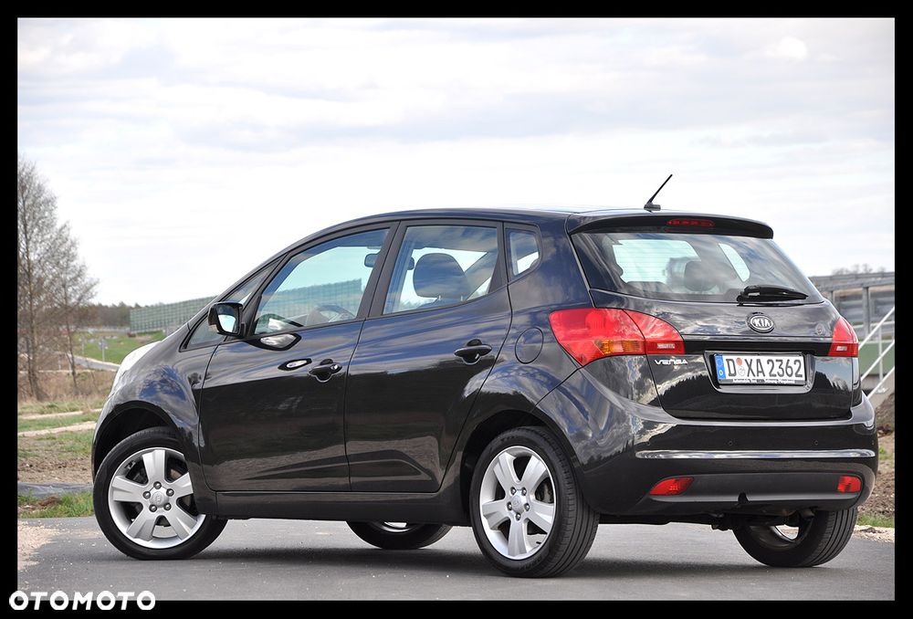 Kia Venga 1.4 CVVT Business Line - 4