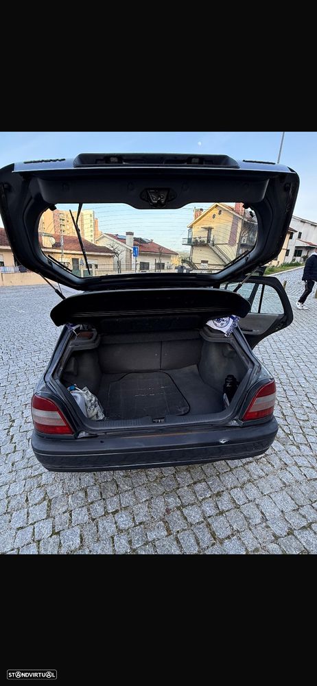 Nissan Sunny Hatchback 1.4 SLX - 9