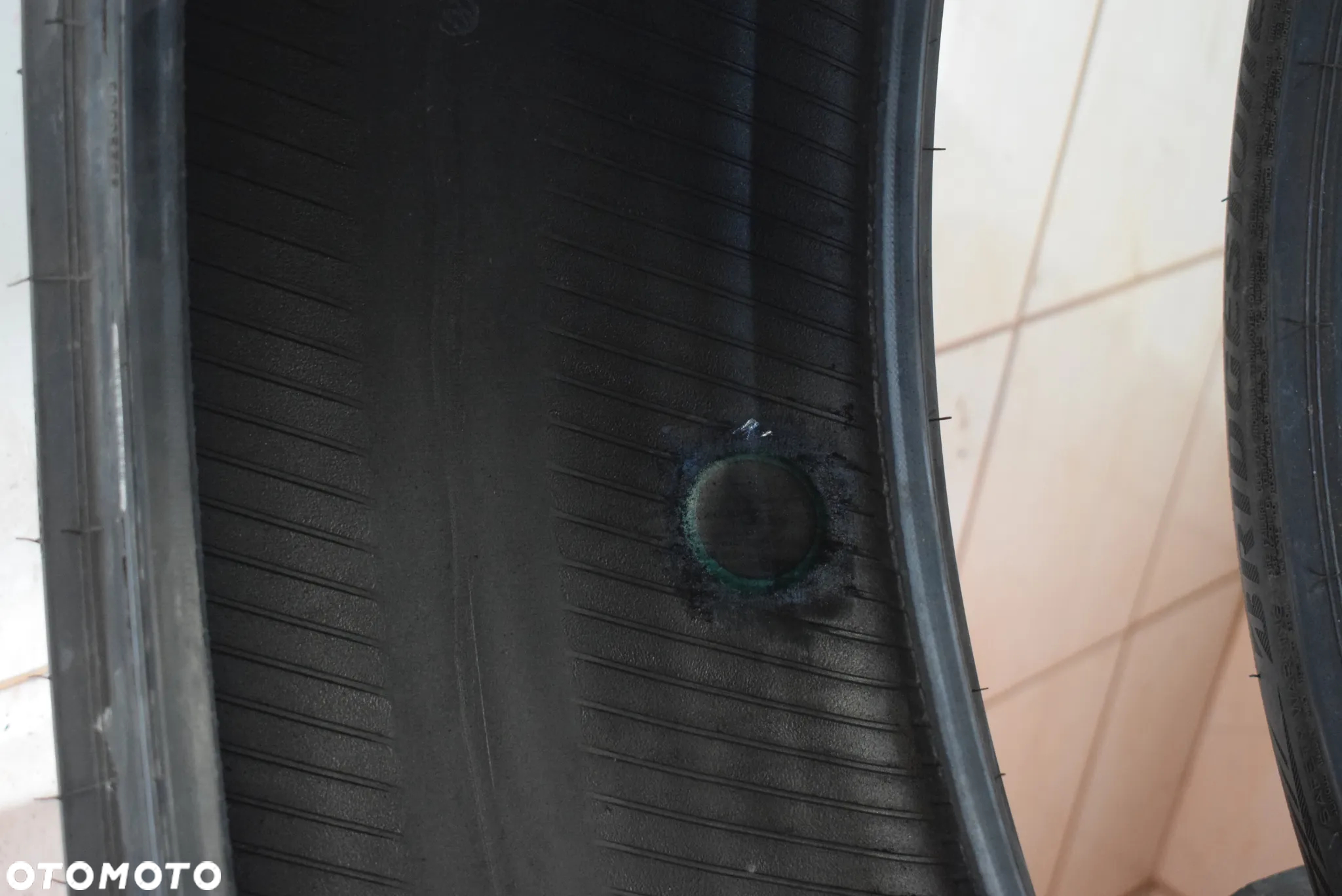 R19 225/40 Bridgestone Potenza S001 Cena za komplet - 10