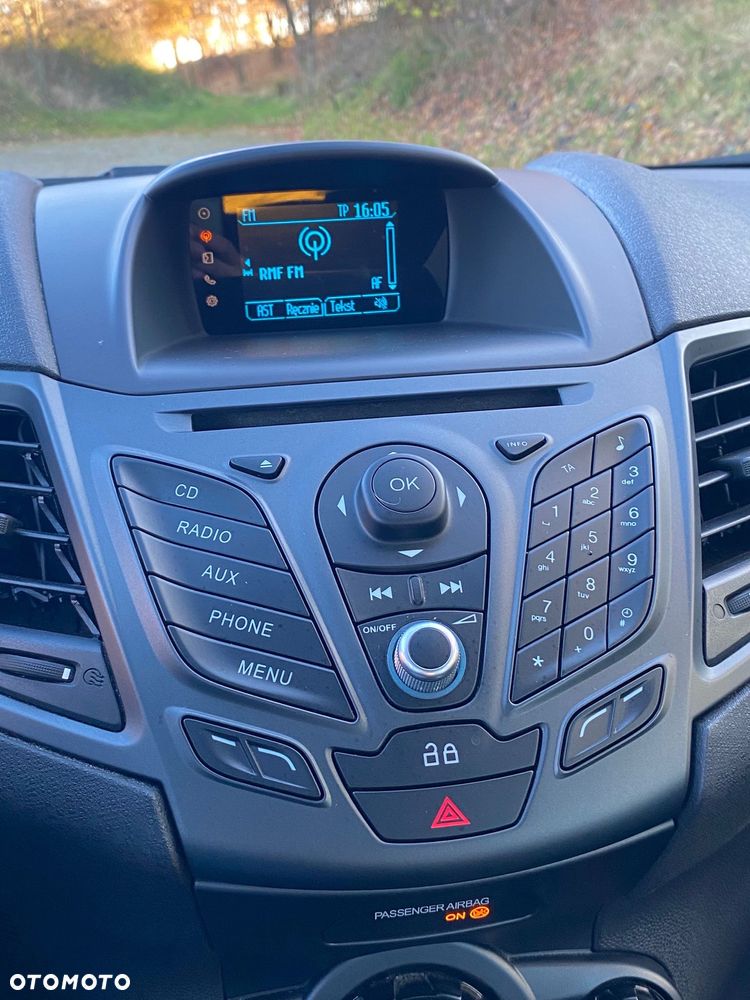 Ford Fiesta 1.25 Titanium - 10