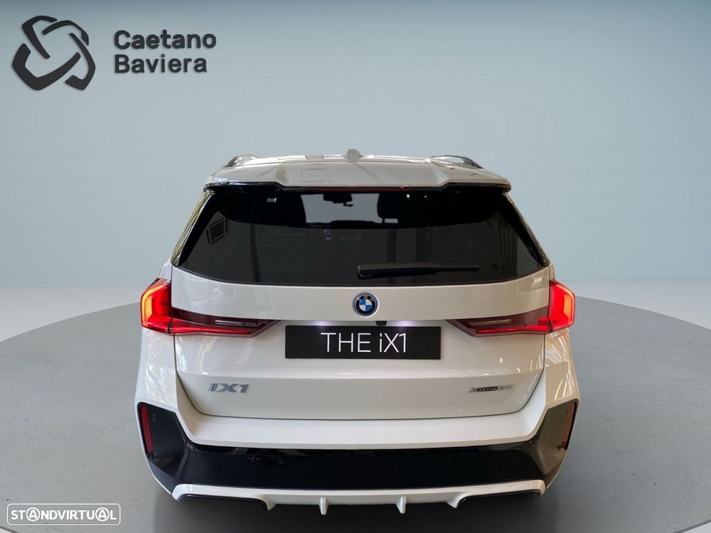 BMW iX1 xDrive30 Pack Desportivo M - 27
