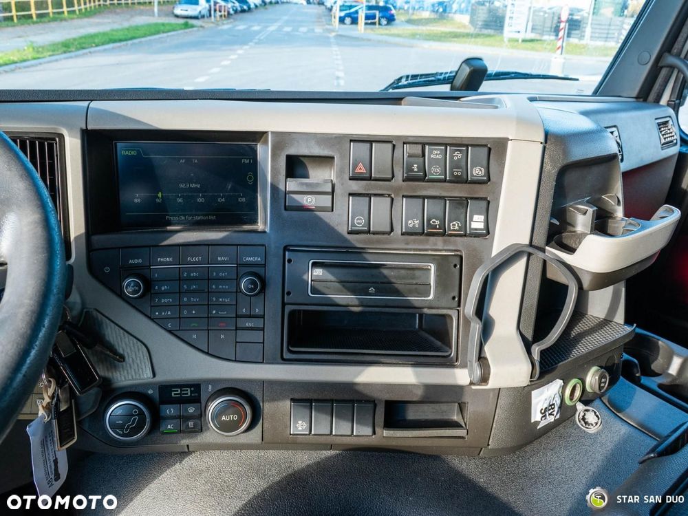 Volvo FM 330 6x2 HIAB 192 E-5 HIPRO HDS Żuraw - 16