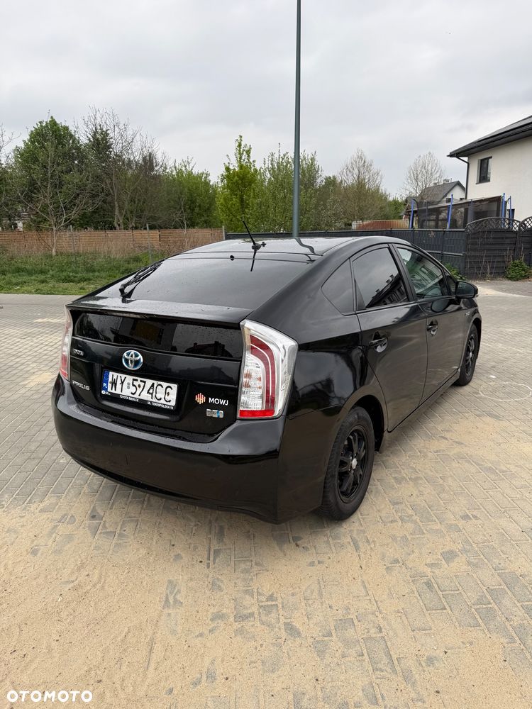 Toyota Prius - 3