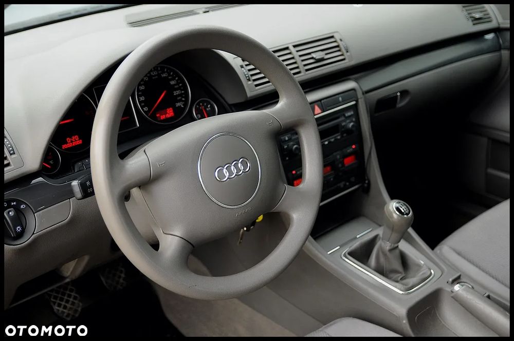 Audi A4 Avant - 6