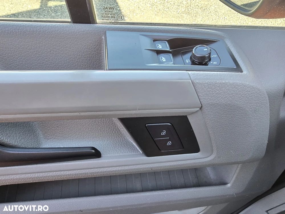 Volkswagen Crafter 140 CP doka 6 loc. bena 2,7 m. 2019 - 29