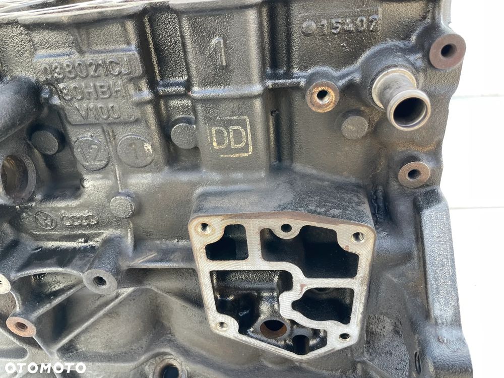 GOŁY BLOK DÓŁ SILNIKA VW TOURAN I GOLF V AUDI A3 2.0 TDI 140KM BKD 038103021CJ - 4