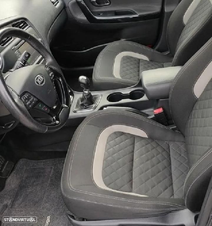 Kia Ceed SW 1.6 CRDi GT Line - 1