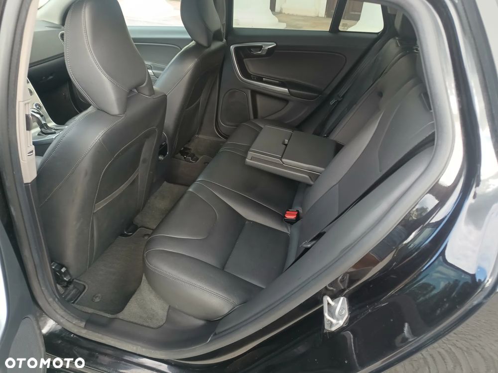 Volvo V60 - 10