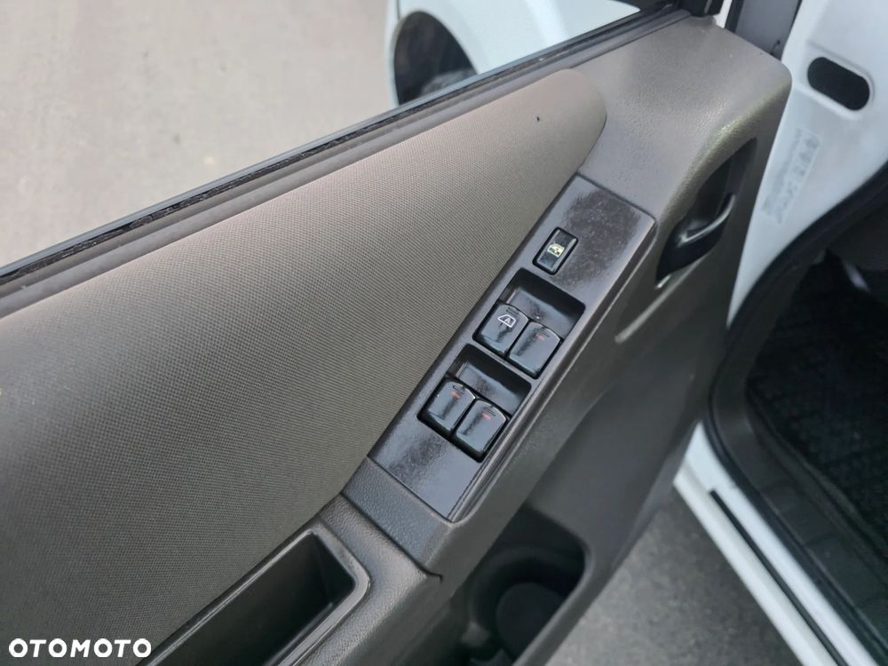 Nissan Navara - 11