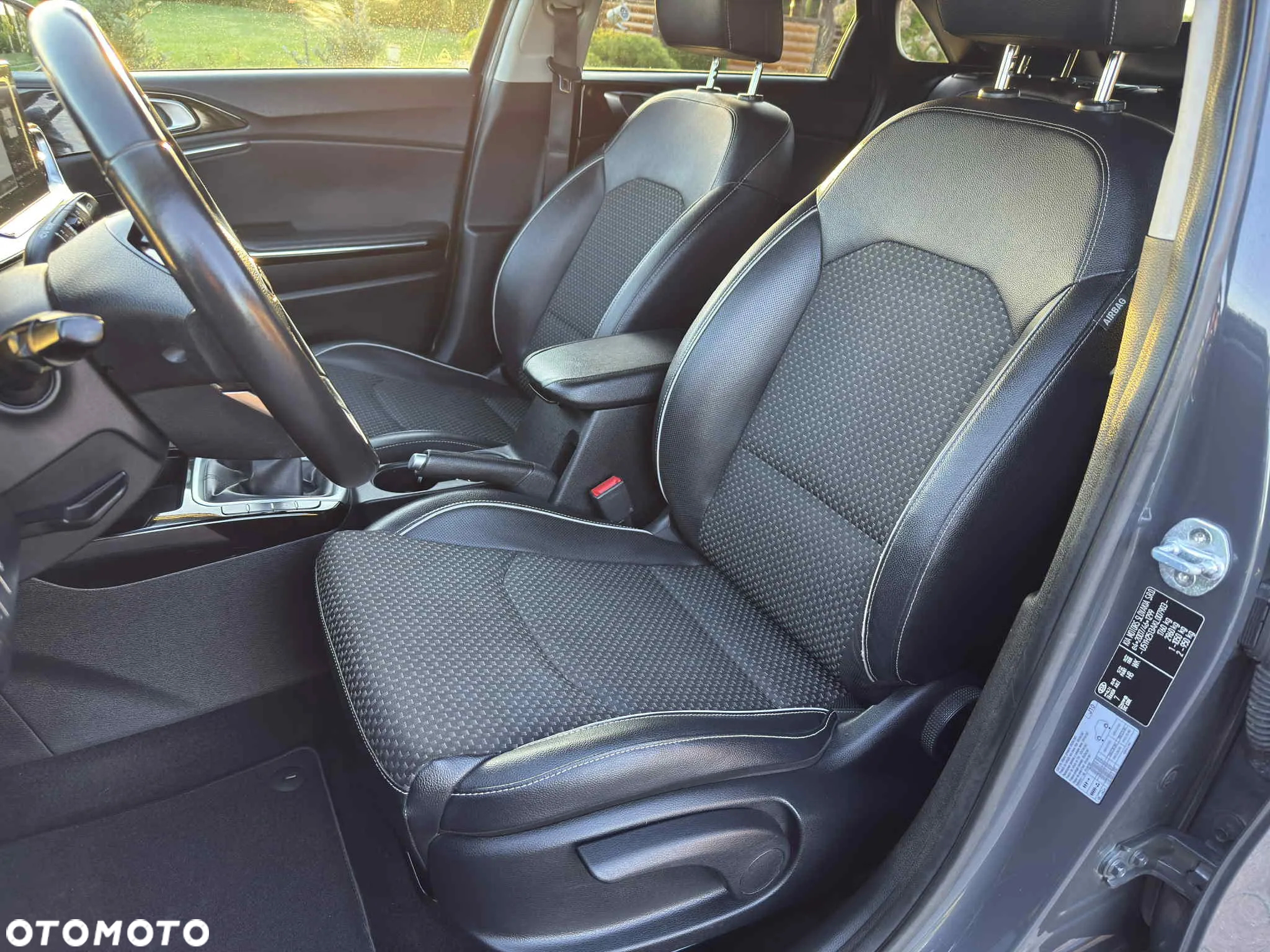 Kia Ceed - 23