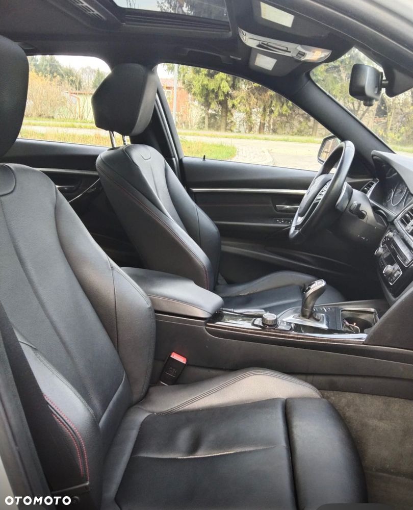 BMW Seria 3 328i xDrive - 13