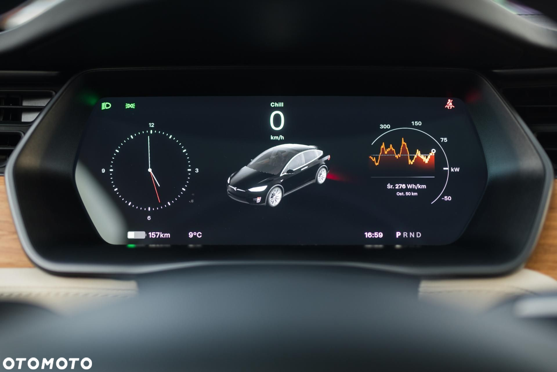Tesla Model X - 33