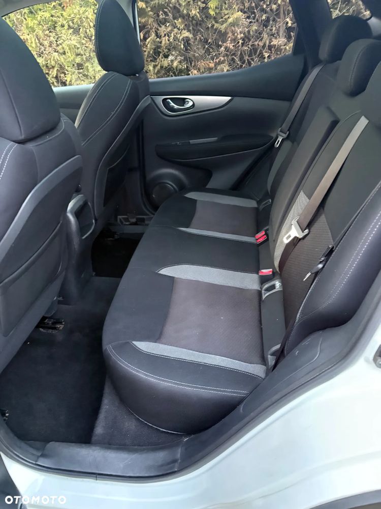 Nissan Qashqai - 10