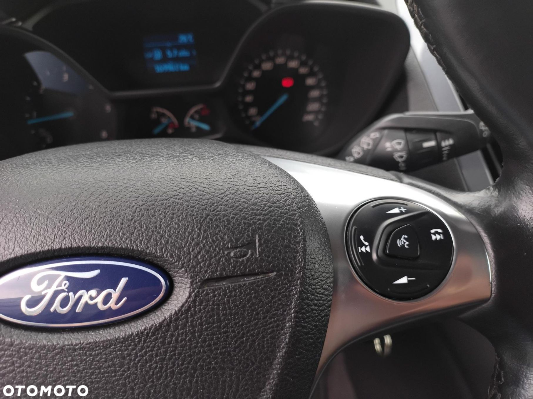 Ford Tourneo Connect Grand - 14